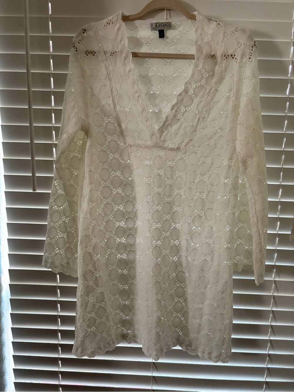 White Eyelet Lace V‑Neck Tunic Dress Beach/Pool Cover Up Resort Wear Vacay